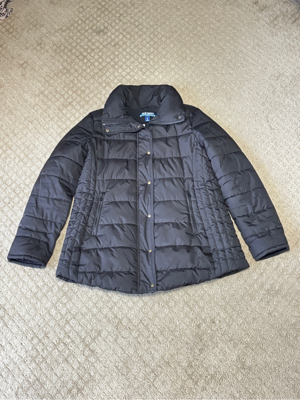 Old Navy MATERNITY Black Quilted Puffer Coat